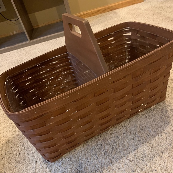 Longaberger Basket - Picture 1 of 3
